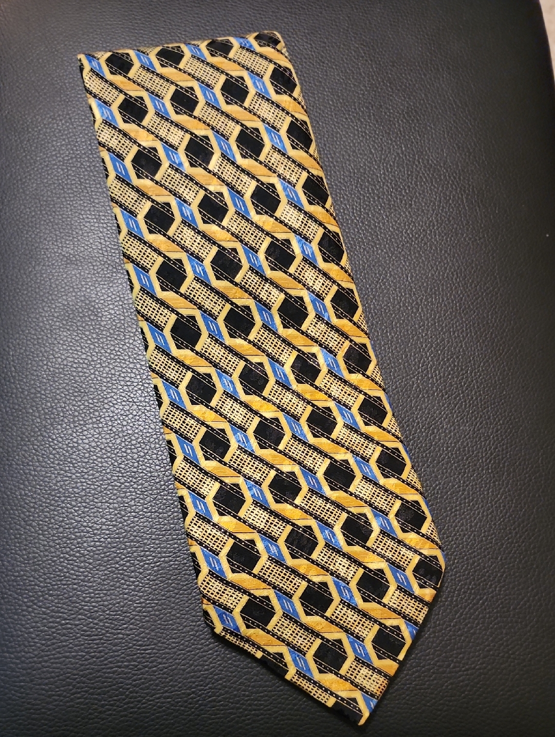 Brioni Hand Made In Italy Tie 100% Silk